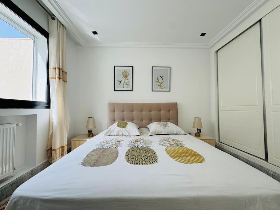 Superbe Avec Piscine Appartement Tunis